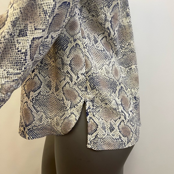 Mango Button Up Shirt Women’s 6 Snakeskin MNG Collared Long Sleeve - Picture 6 of 8